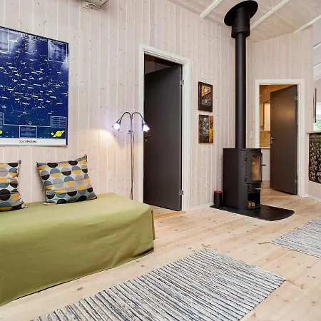 Vakantiehuis Five-bedroom Holiday In Juelsminde 1