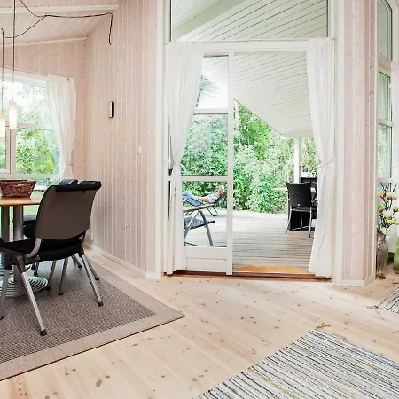 Five-bedroom Holiday In Juelsminde 1 * Slagelse